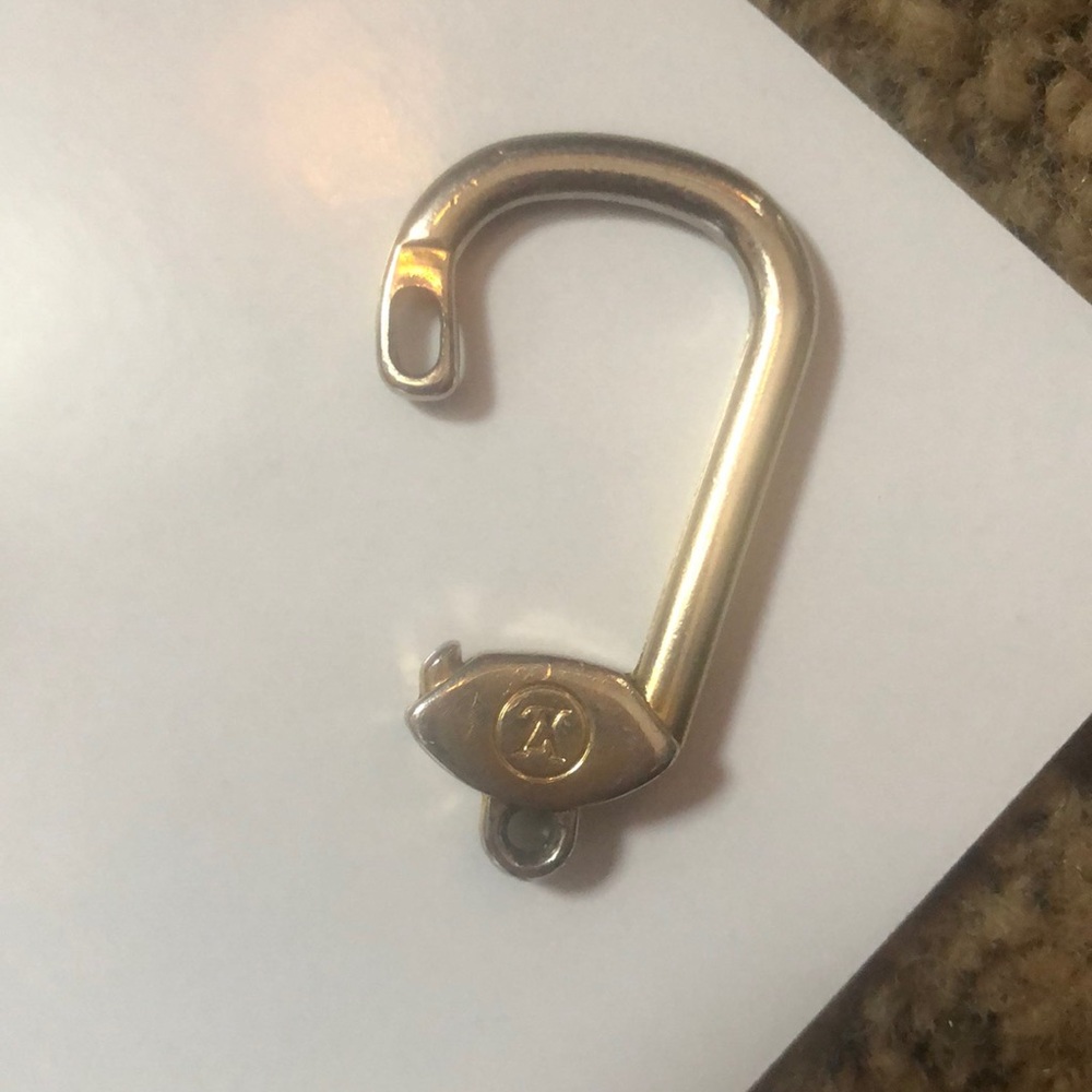 Louis Vuitton Key Pouch Hardware (missing piece)